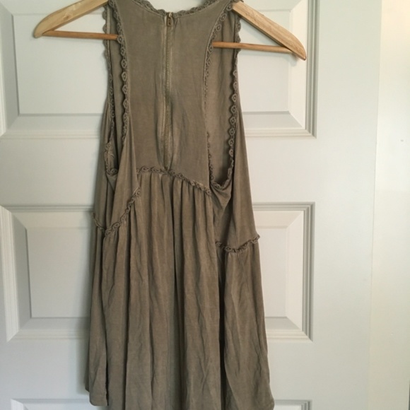 POL flowy Olive green baby doll tank Size Medium - Picture 4 of 4